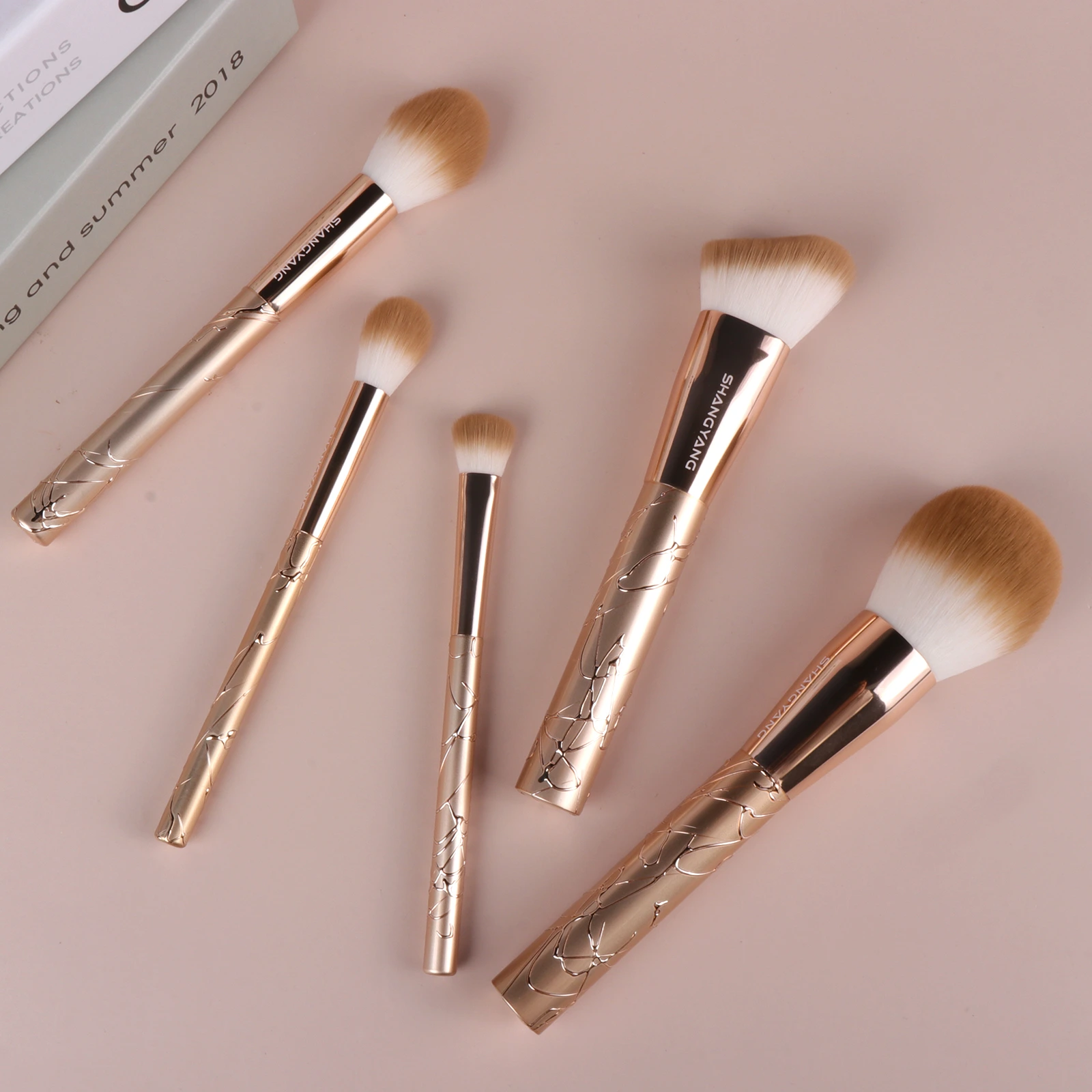 Golden Beginner Makeup Brush Set With Bag